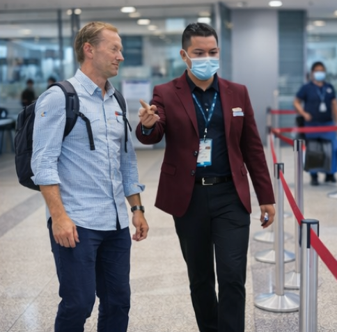 AAS Canada managers in airport operations